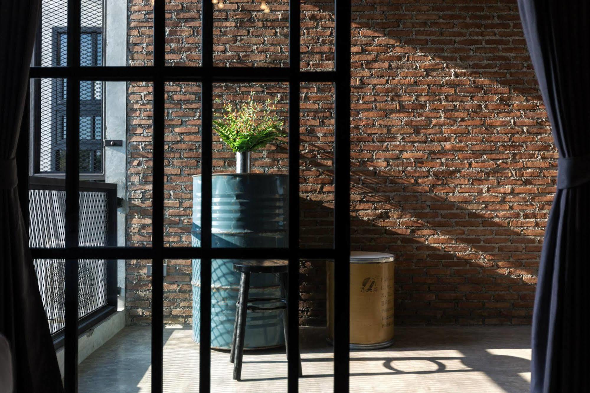 Rumpai Loft Habitat Chiang Mai Exterior photo